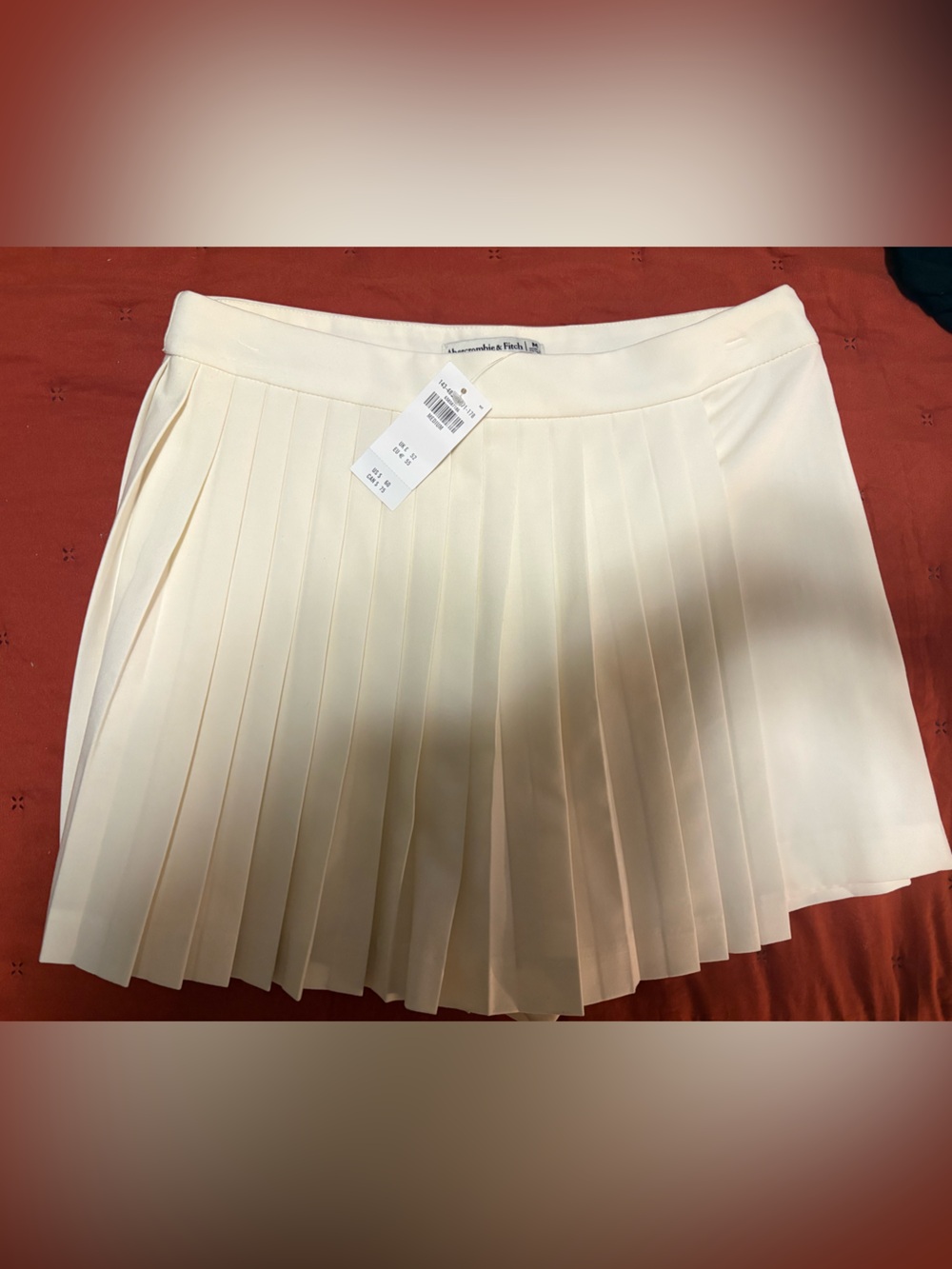 Cream Pleated Skort - Brand: Abercrombie